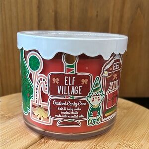 Bath & Body Works Elf Village Red Candle